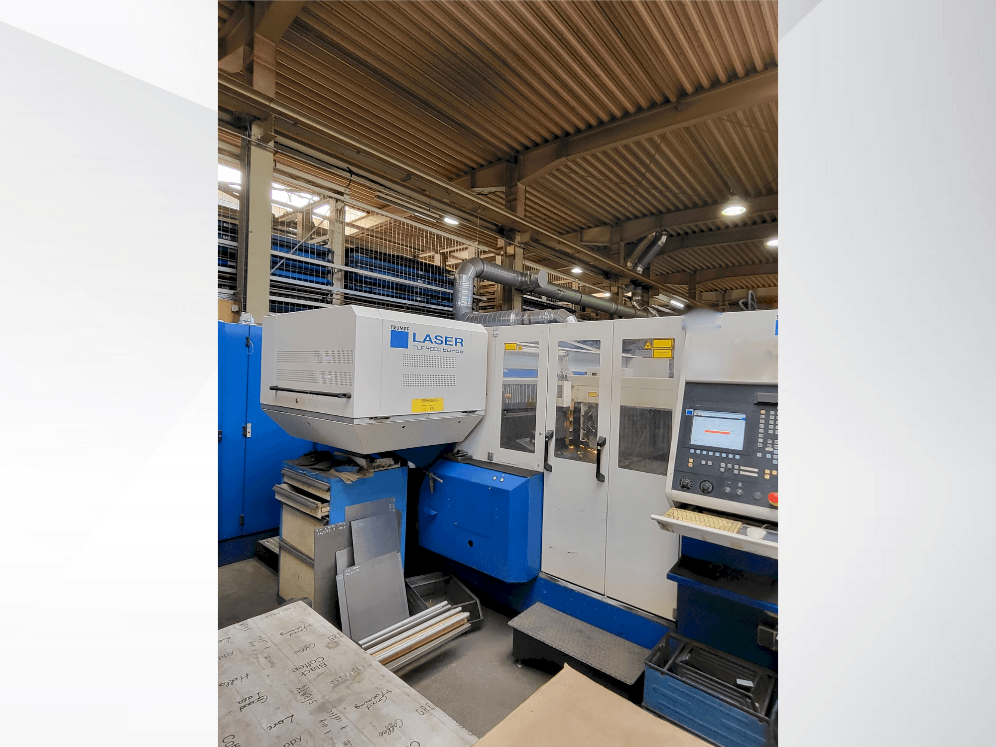 A TRUMPF Trumatic L3030 4KW (CO2)  gép elölnézete