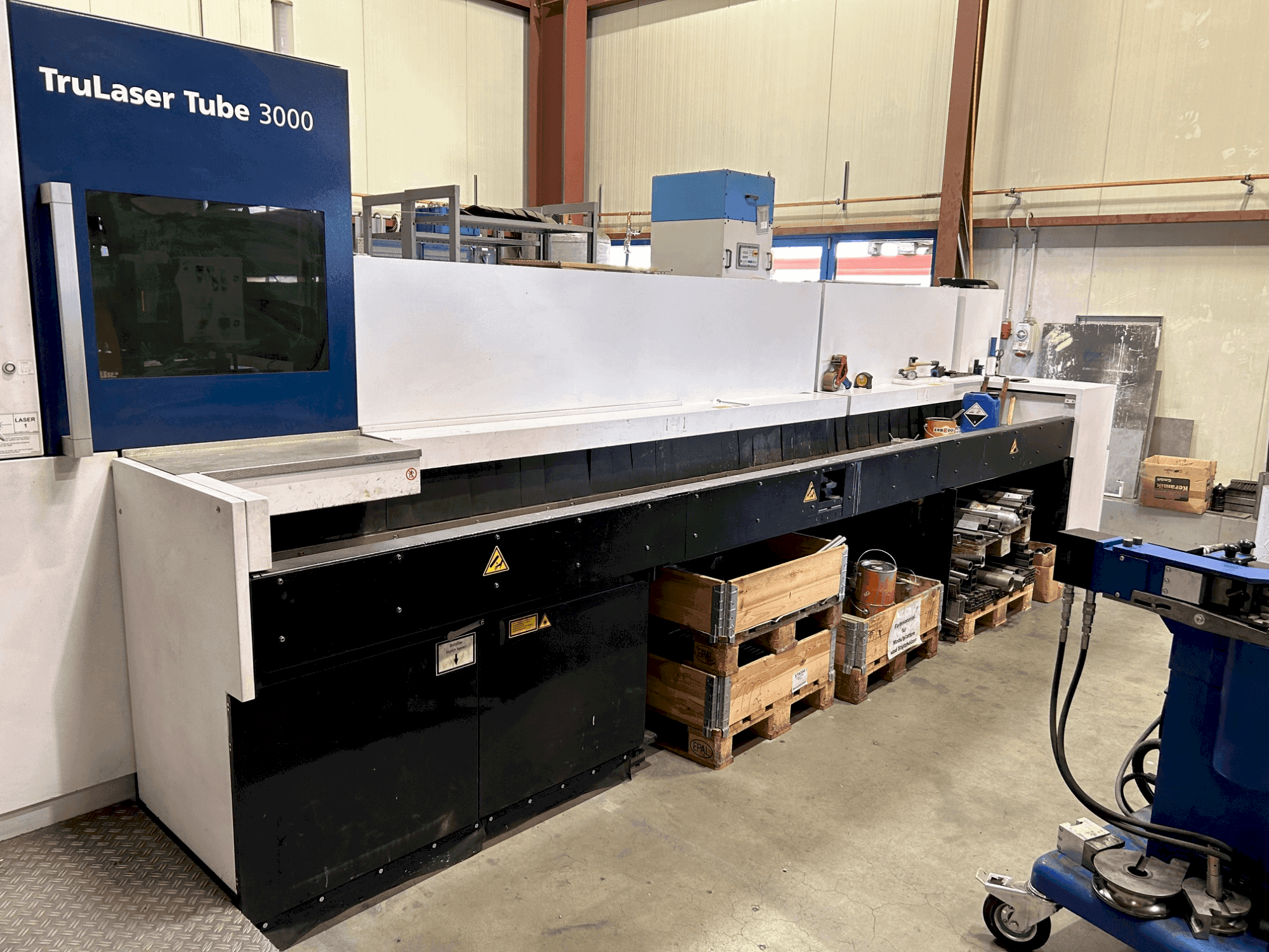 A TRUMPF Tru Laser Tube 3000 Fiber  gép elölnézete