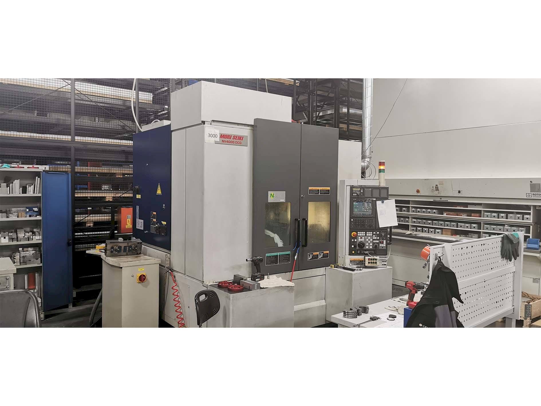 A MORI SEIKI NV4000  gép elölnézete