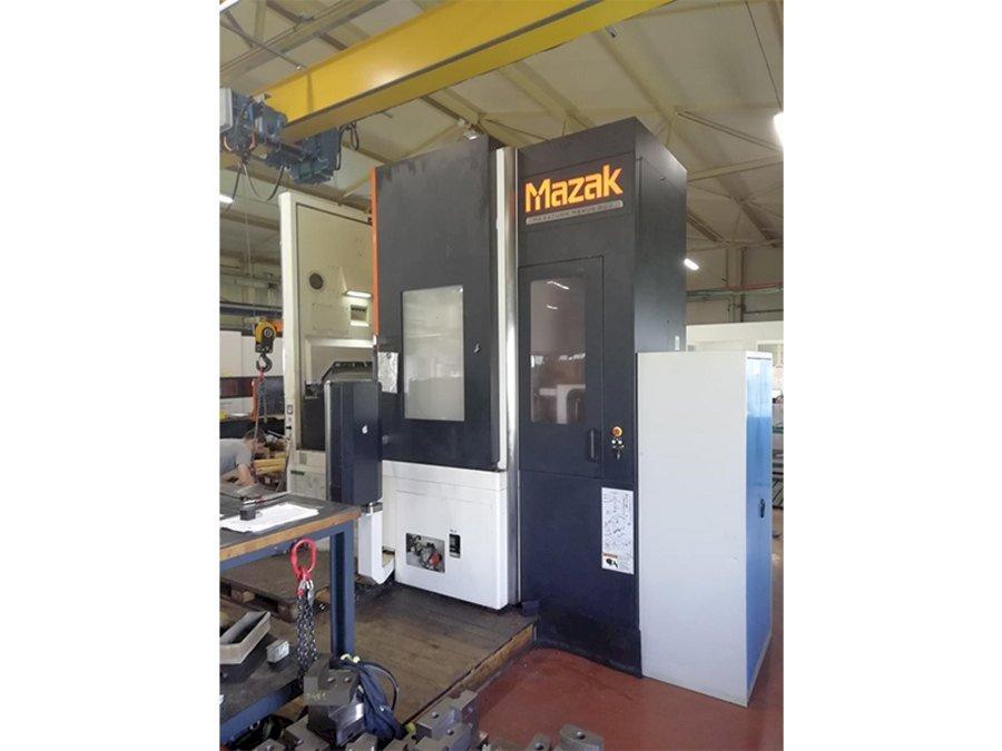 A Mazak MEGATURN NEXUS 900  gép elölnézete