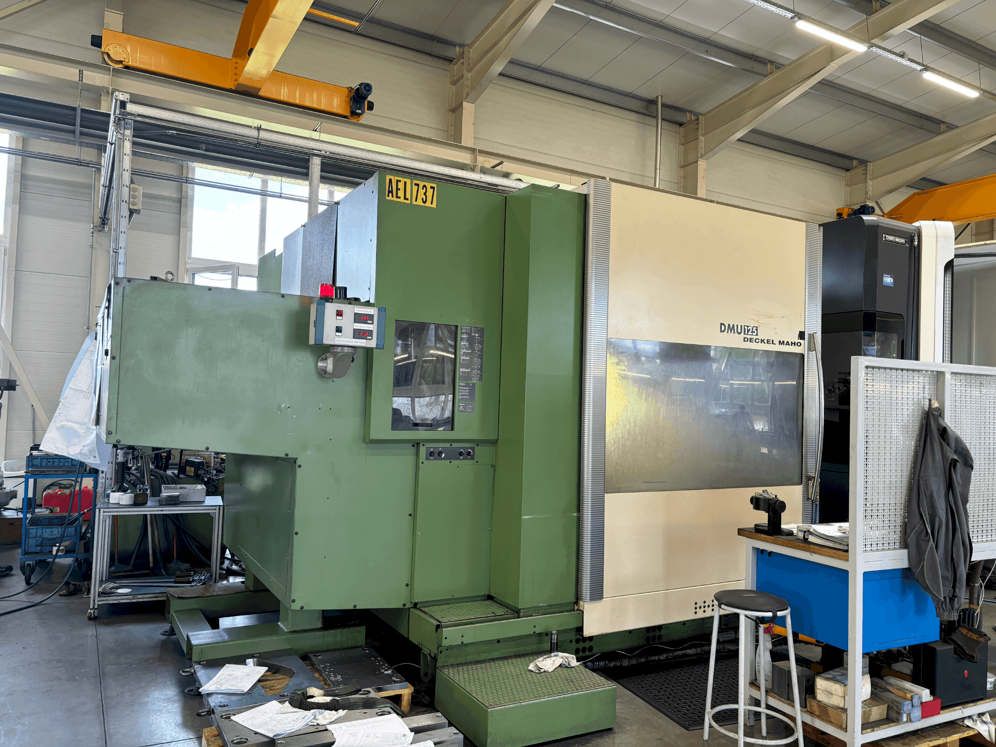 A DMG MORI DMU 125  gép elölnézete