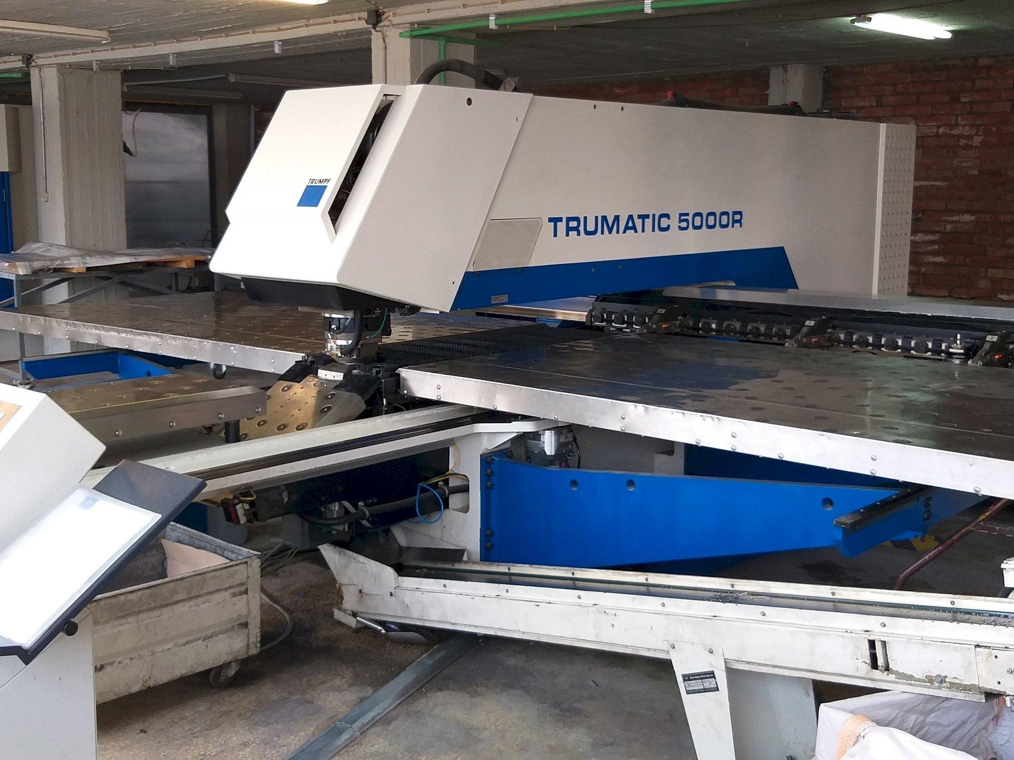 A Trumpf Trumatic 5000 R  gép elölnézete