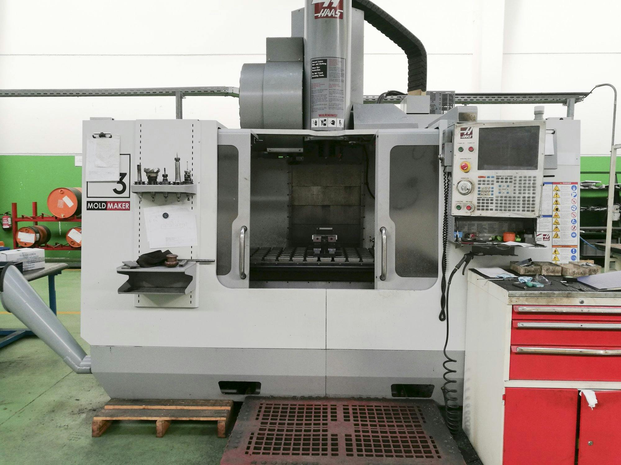 A HAAS VM-3HE  gép elölnézete